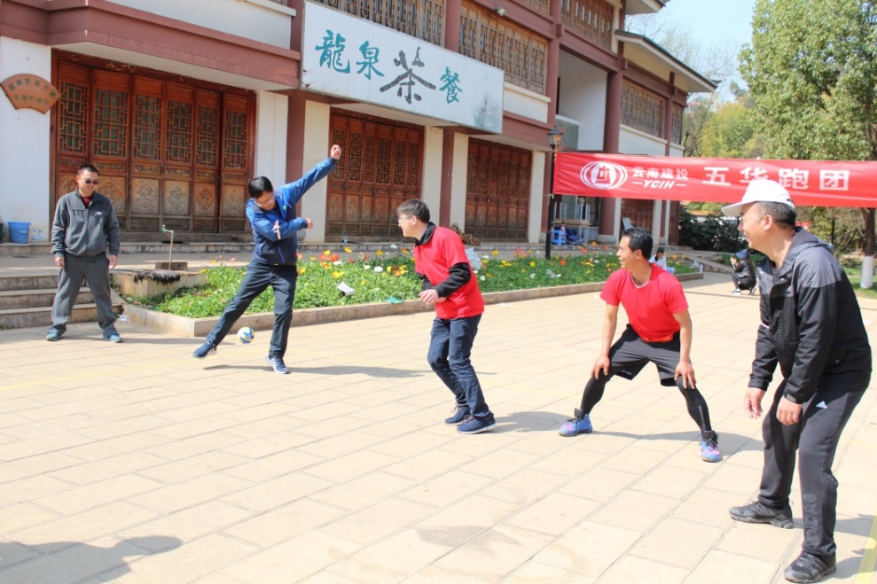 砸鴨子.jpg 砸鴨子.jpg