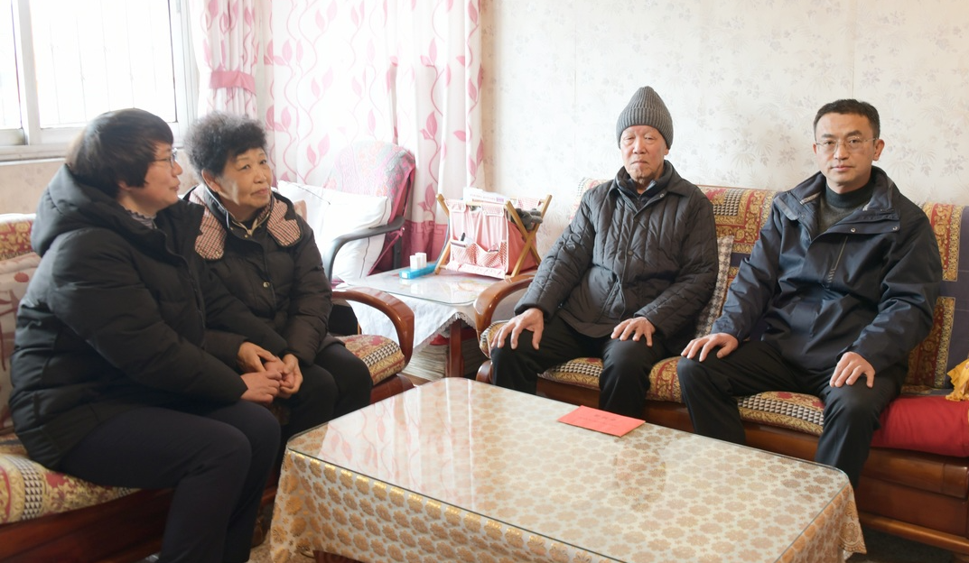 歲寒情深 關懷暖心 公司領導走訪慰問離退休干部和困難黨員群眾